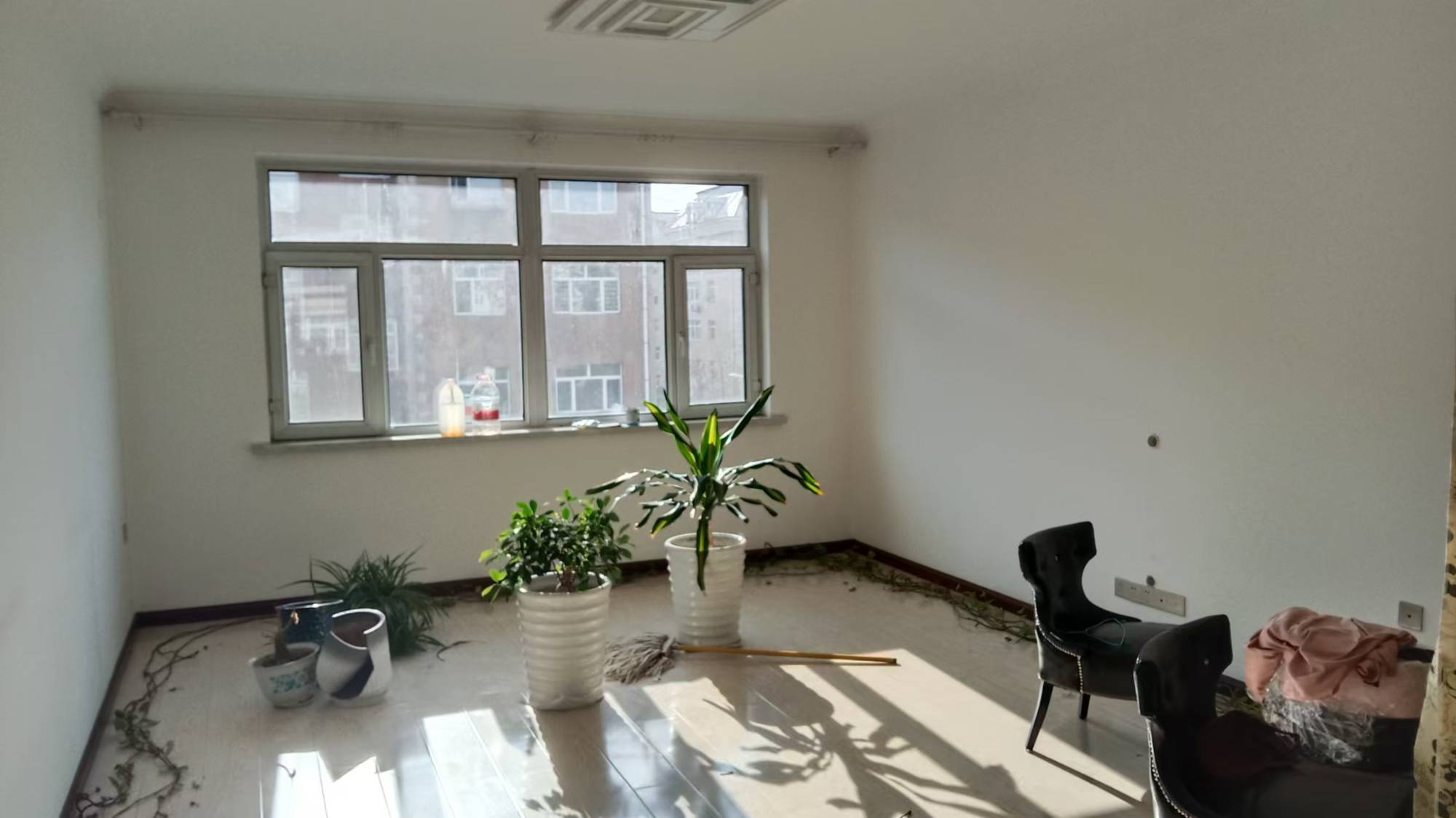 卖房欧洲新城二期